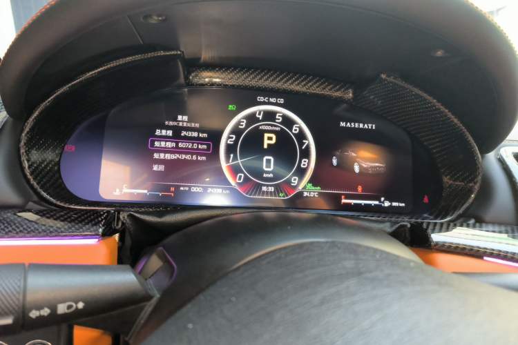 Used Maserati GranCabrio 2012 4.7L Sport Odometer Close Up