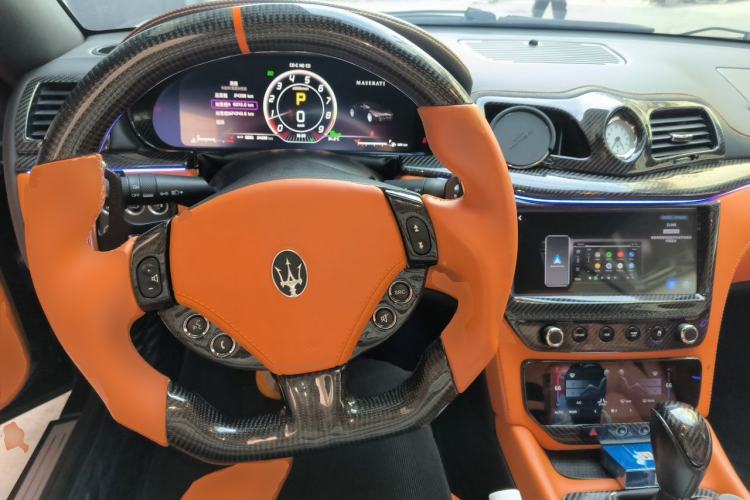 Used Maserati GranCabrio 2012 4.7L Sport Steering Wheel