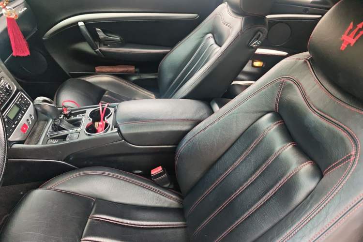 Used Maserati GranCabrio 2012 4.7L Sport Left Front Seat