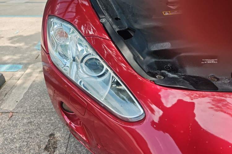 Used Maserati GranCabrio 2012 4.7L Sport Right Front Headlight