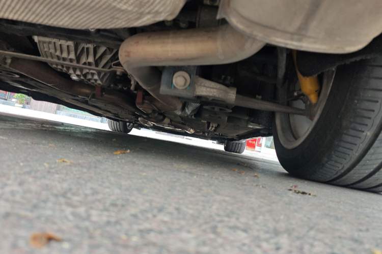 Used Maserati GranTurismo 2007 4.2L Standard Edition Chassis Rear Right