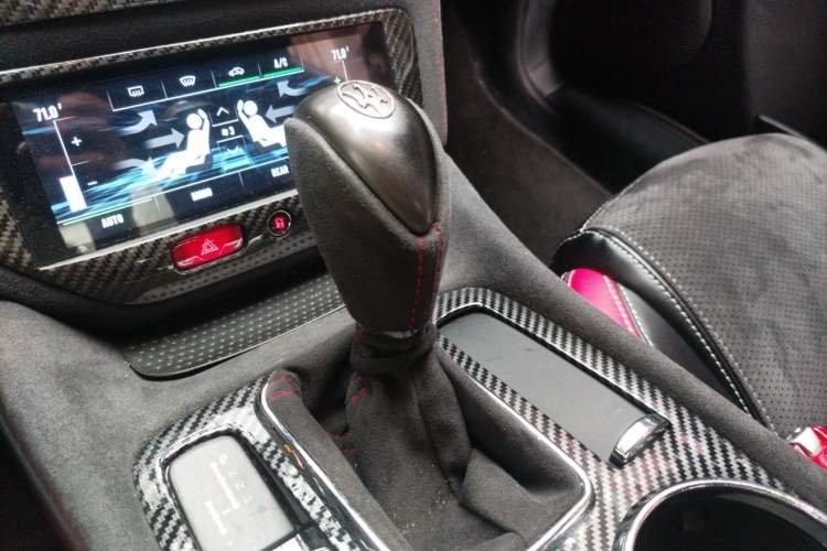 Used Maserati GranTurismo 2007 4.2L Standard Edition Gear Lever