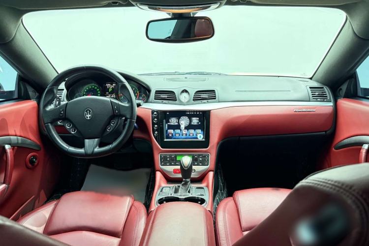 Used Maserati GranTurismo 2007 4.2L Standard Edition Interior 1