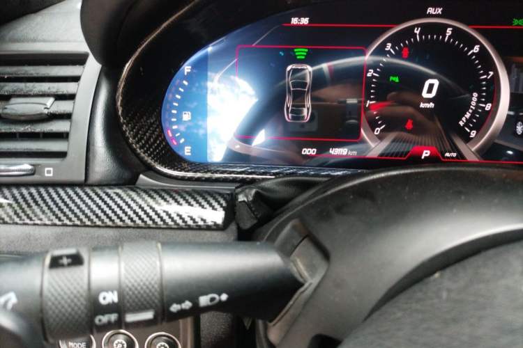 Used Maserati GranTurismo 2007 4.2L Standard Edition Odometer Close Up