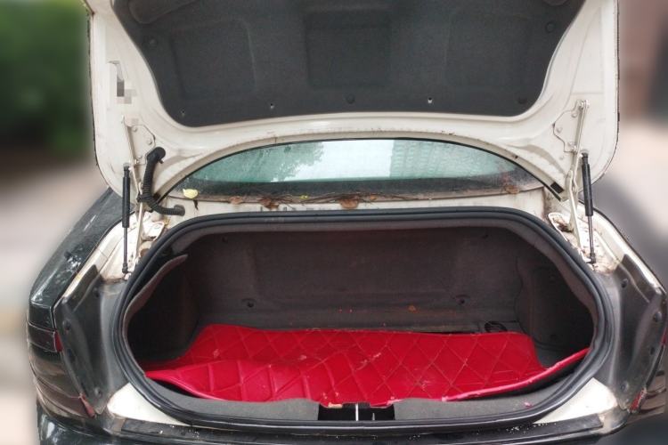 Used Maserati GranTurismo 2007 4.2L Standard Edition Trunk