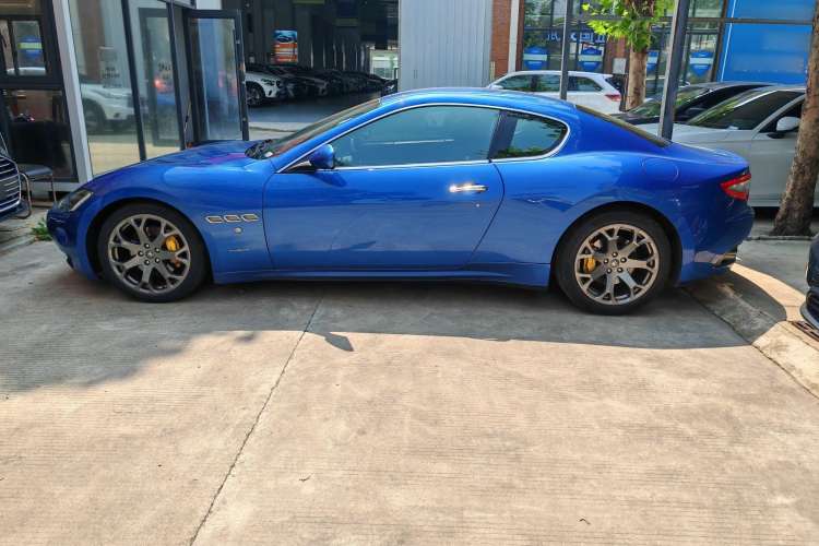 Used Maserati GranTurismo 2007 4.2L Standard Edition Exterior 3