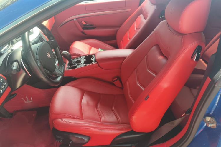 Used Maserati GranTurismo 2007 4.2L Standard Edition Left Front Seat