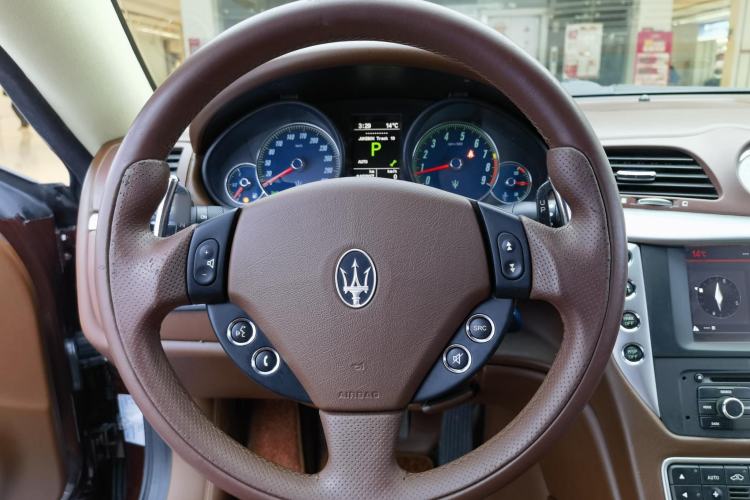 Used Maserati GranTurismo 2007 4.2L Standard Edition Steering Wheel