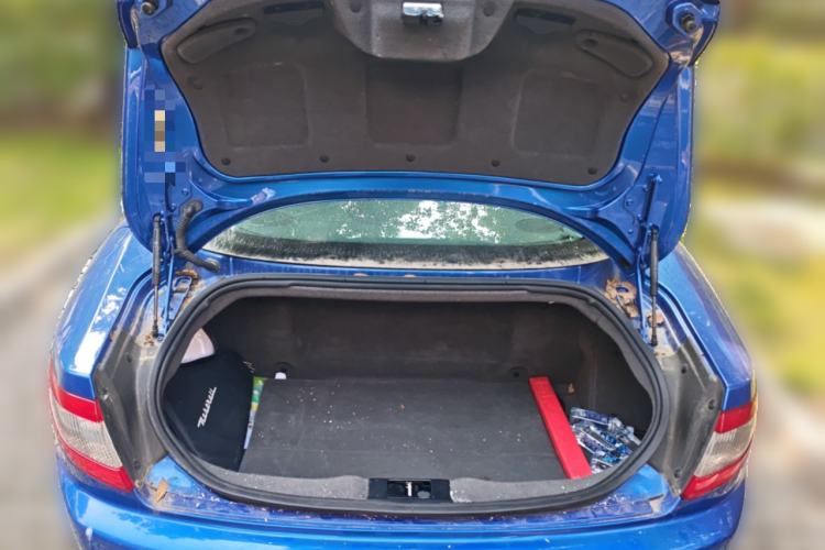 Used Maserati GranTurismo 2007 4.2L Standard Edition Trunk