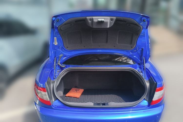 Used Maserati GranTurismo 2007 4.2L Standard Edition Trunk