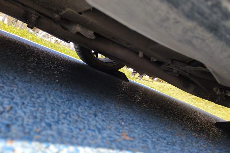 Used Maserati GranTurismo 2007 4.2L Standard Edition Chassis Rear Left