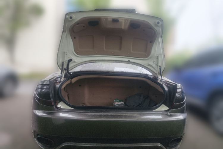 Used Maserati GranTurismo 2007 4.2L Standard Edition Trunk