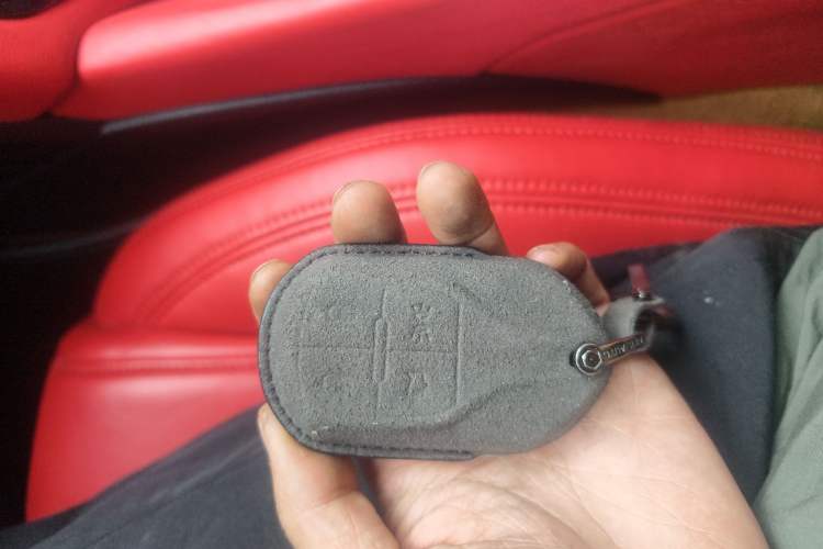 Used Maserati GranTurismo 2007 4.2L Standard Edition Vehicle Key