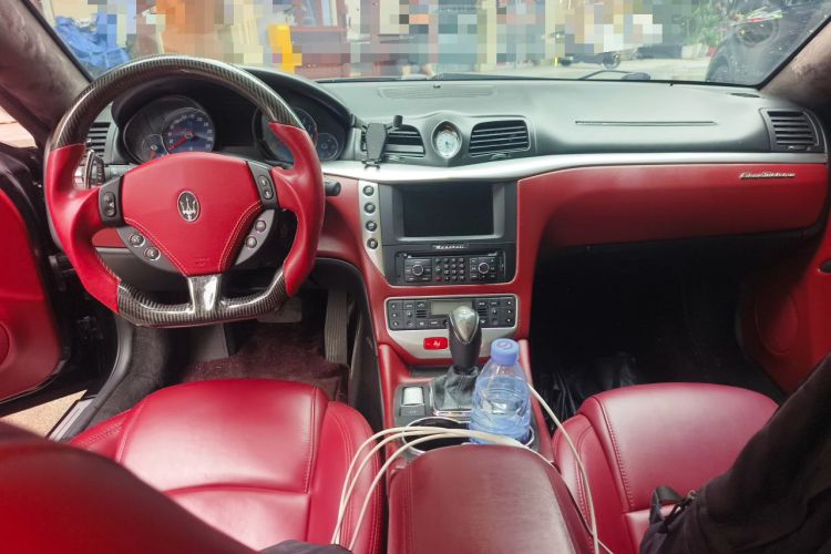 Used Maserati GranTurismo 2007 4.2L Standard Edition Center Console