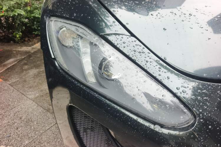Used Maserati GranTurismo 2007 4.2L Standard Edition Right Front Headlight