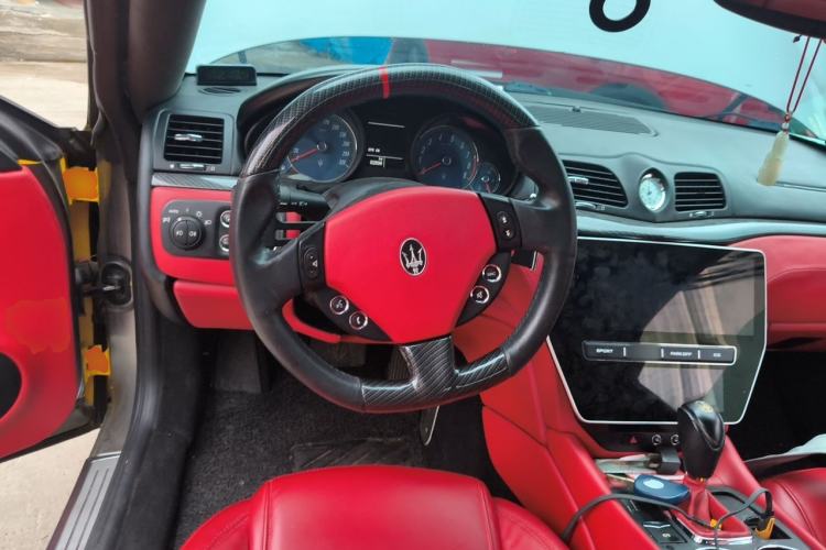 Used Maserati GranTurismo 2007 4.2L Standard Edition Steering Wheel