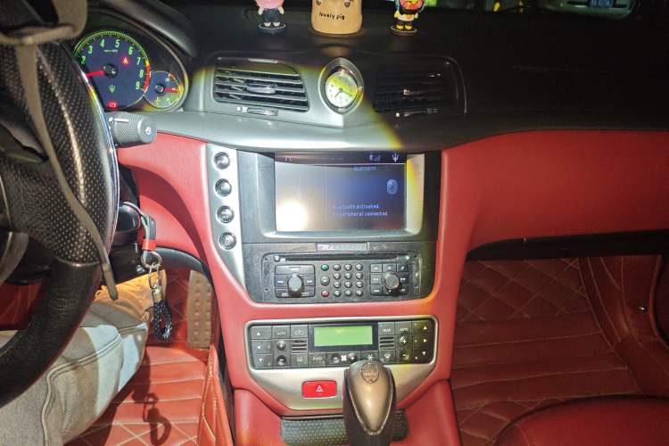Used Maserati GranTurismo 2007 4.2L Standard Edition Audio And AC Panel