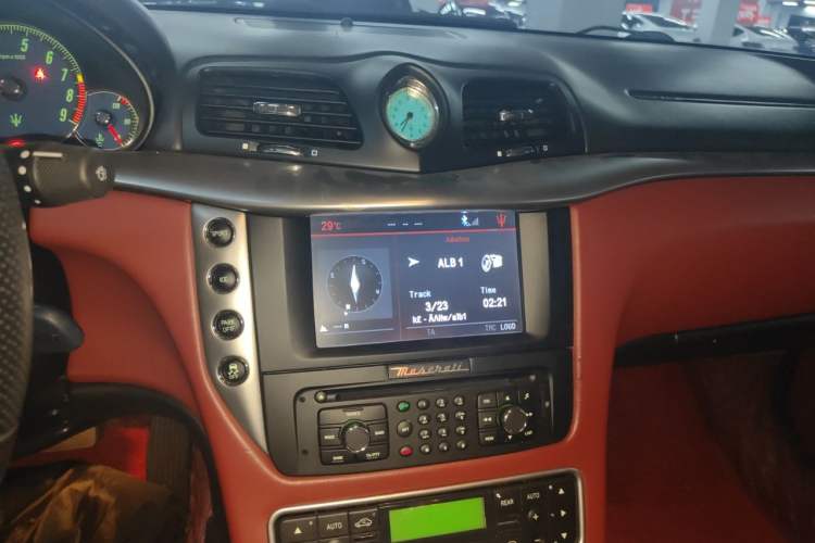 Used Maserati GranTurismo 2007 4.2L Standard Edition Audio And AC Panel
