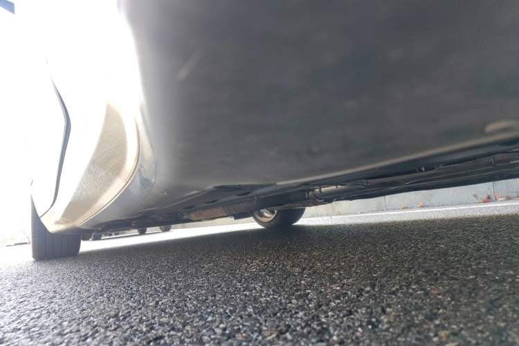 Used Maserati GranTurismo 2007 4.2L Standard Edition Chassis Rear Left