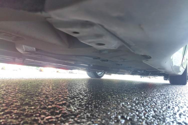 Used Maserati GranTurismo 2007 4.2L Standard Edition Chassis Rear Right