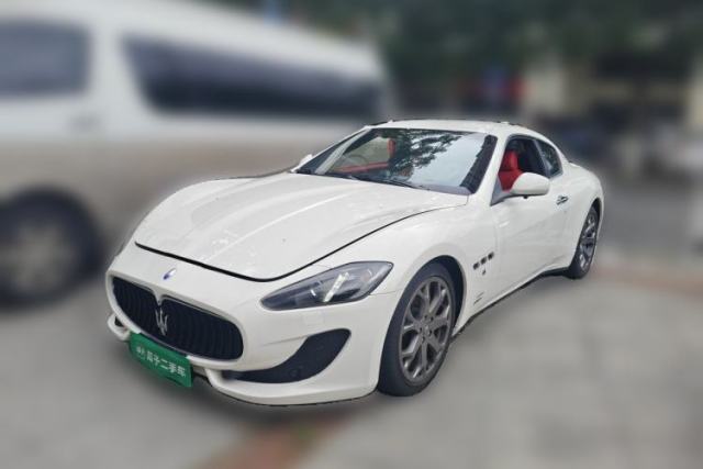 Ojetý Maserati GranTurismo 2007 4.2L Standard Edition