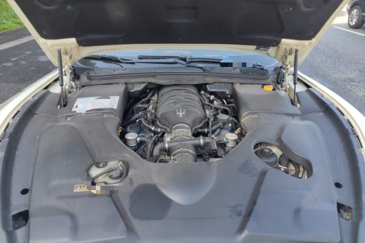 Used Maserati GranTurismo 2007 4.2L Standard Edition Engine Bay