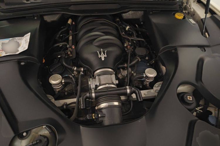 Used Maserati GranTurismo 2007 4.2L Standard Edition Engine Bay