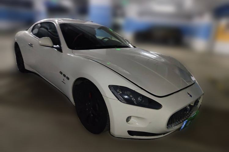 Used Maserati GranTurismo 2007 4.2L Standard Edition Exterior 2