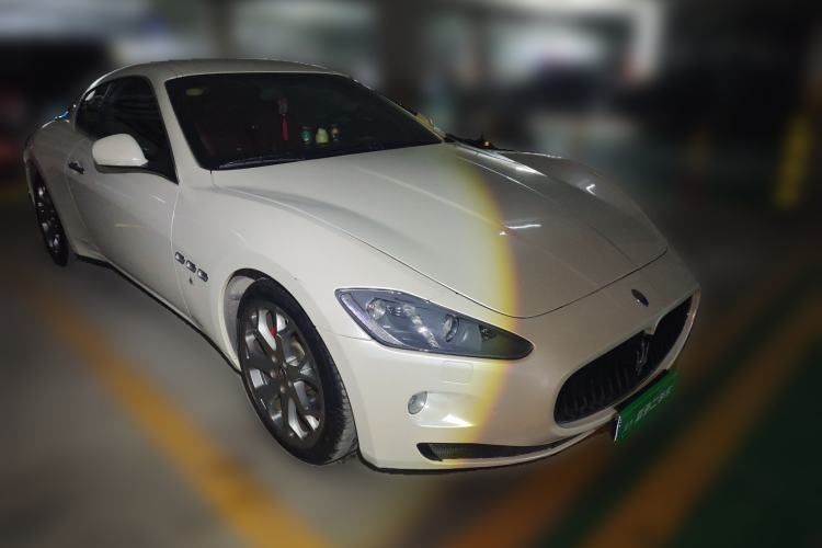 Used Maserati GranTurismo 2007 4.2L Standard Edition Front Right 45 Deg