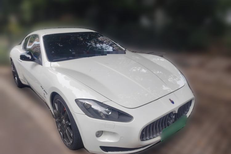 Used Maserati GranTurismo 2007 4.2L Standard Edition Front Right 45 Deg