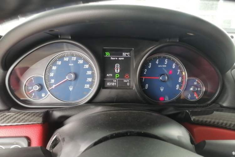 Used Maserati GranTurismo 2007 4.2L Standard Edition Instrument Cluster