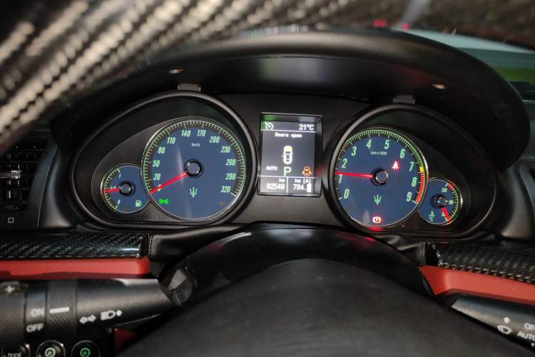 Used Maserati GranTurismo 2007 4.2L Standard Edition Instrument Cluster