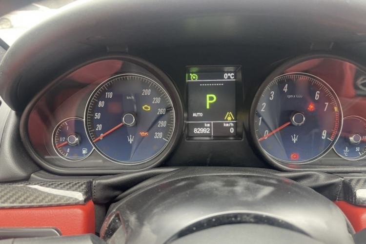Used Maserati GranTurismo 2007 4.2L Standard Edition Interior 7