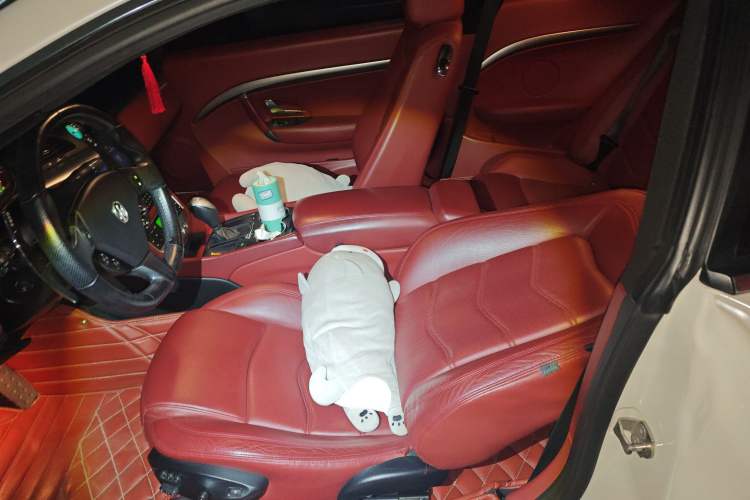 Used Maserati GranTurismo 2007 4.2L Standard Edition Left Front Seat