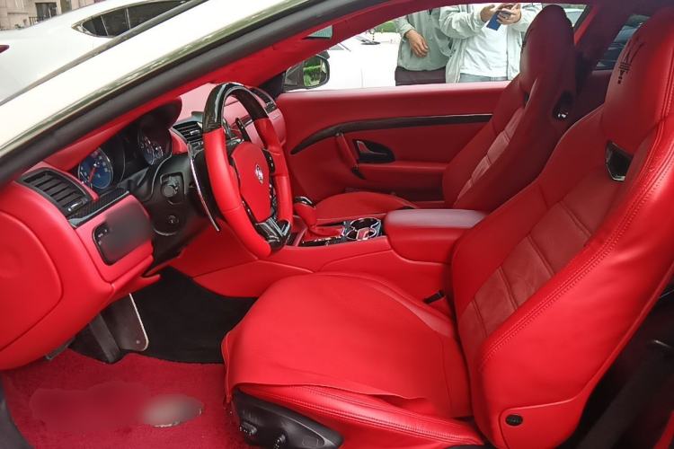 Used Maserati GranTurismo 2007 4.2L Standard Edition Left Front Seat