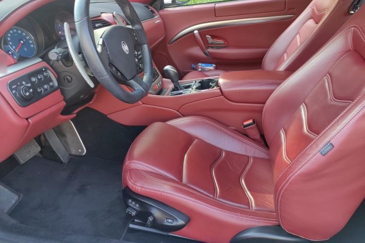 Used Maserati GranTurismo 2007 4.2L Standard Edition Left Front Seat