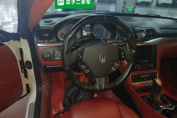 Used Maserati GranTurismo 2007 4.2L Standard Edition Steering Wheel