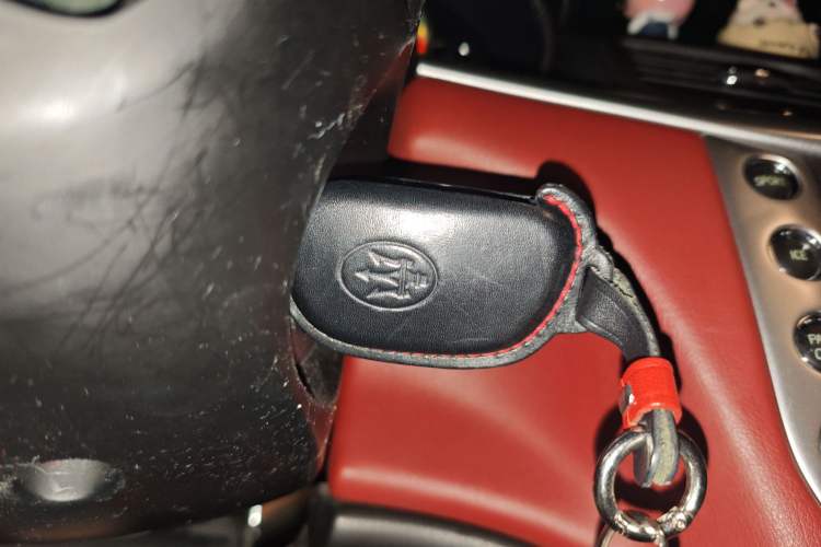 Used Maserati GranTurismo 2007 4.2L Standard Edition Vehicle Key