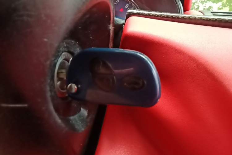 Used Maserati GranTurismo 2007 4.2L Standard Edition Vehicle Key