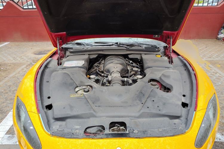 Used Maserati GranTurismo 2007 4.2L Standard Edition Engine Bay