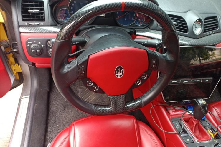Used Maserati GranTurismo 2007 4.2L Standard Edition Steering Wheel
