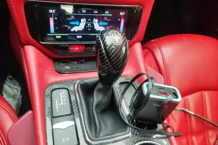 Used Maserati GranTurismo 2008 4.7L Sport Gear Lever