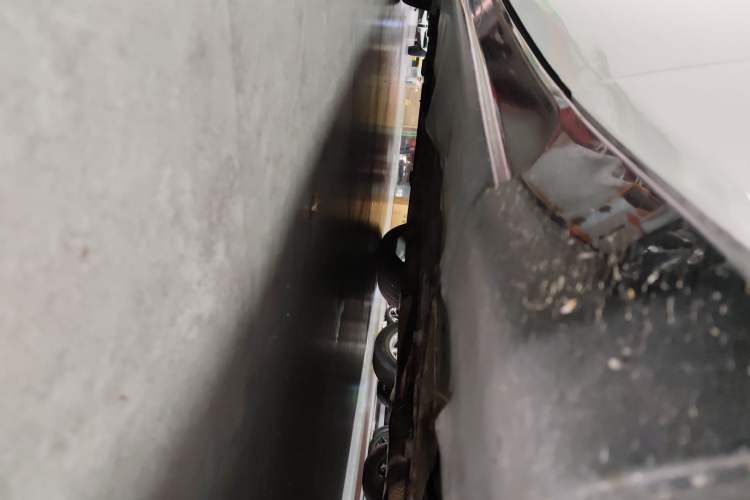 Used Maserati GranTurismo 2008 4.7L Sport Chassis Front Right