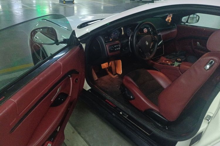 Used Maserati GranTurismo 2008 4.7L Sport Driver Seat