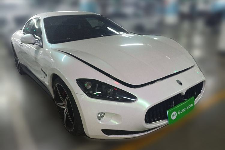 Used Maserati GranTurismo 2008 4.7L Sport Front Right 45 Deg