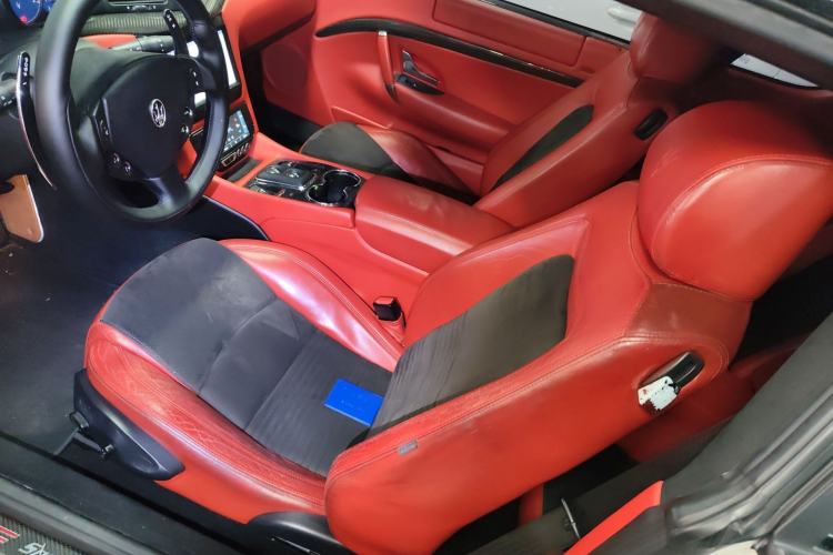 Used Maserati GranTurismo 2008 4.7L Sport Left Front Seat
