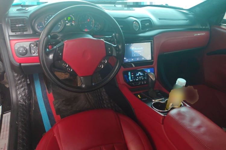 Used Maserati GranTurismo 2009 4.7L Sport Automatic Center Console