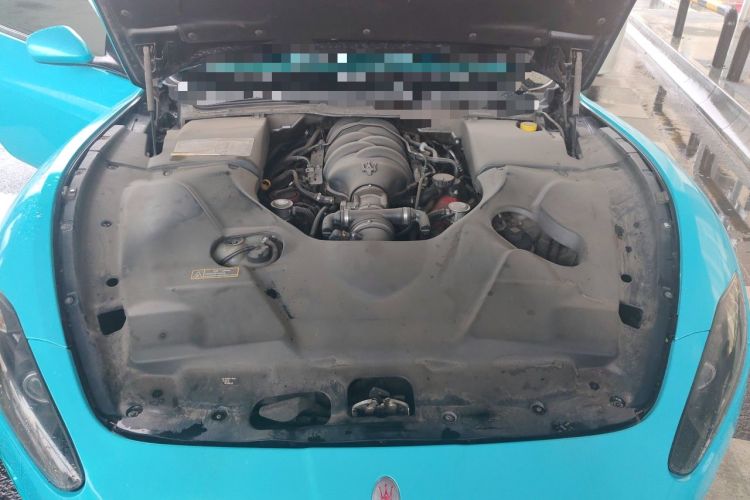 Used Maserati GranTurismo 2009 4.7L Sport Automatic Engine Bay