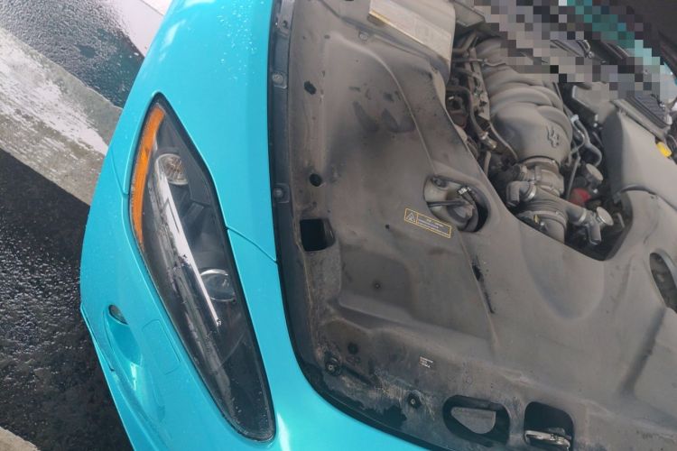 Used Maserati GranTurismo 2009 4.7L Sport Automatic Engine Bay Right