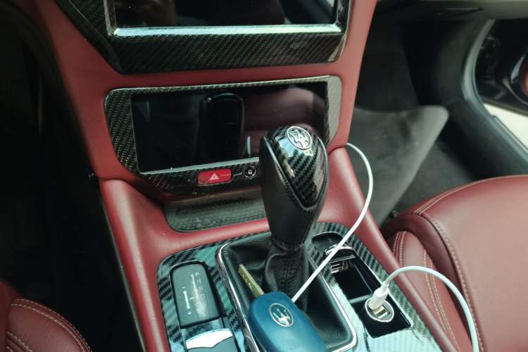 Used Maserati GranTurismo 2009 4.7L Sport Automatic Gear Lever
